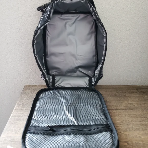 New Black Reusable Insulated Lunch Bag - Picture 2 of 5